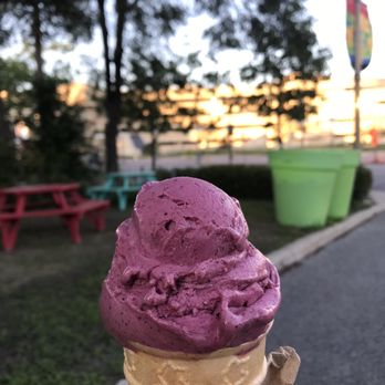 Juliano's - ice cream - Ice Cream & Frozen Yogurt Near Me - Gatineau, Quebec Juliano's - ice cream - Ice Cream & Frozen Yogurt Near Me - Gatineau, Quebec