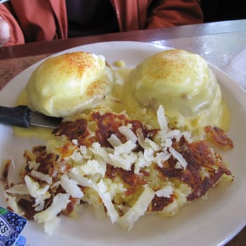 Bill's Cafe - crab cake benedict - American Near Me - San Jose, California