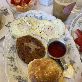 Lucille - Champion breakfast platter - Breakfast & Brunch Near Me - Modesto, California