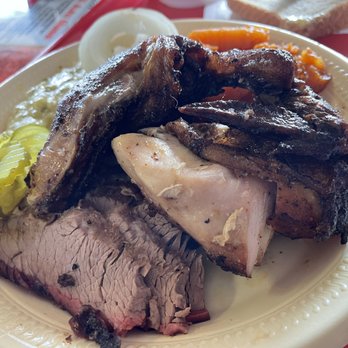 Hinzes Bar-B-Que - Brisket with smoke half chicken and yams - Barbeque Near Me - Wharton, Texas Hinzes Bar-B-Que - Brisket with smoke half chicken and yams - Barbeque Near Me - Wharton, Texas