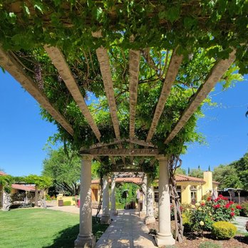 Calipaso Winery and Villa - Bed & Breakfast Near Me - Paso Robles, California