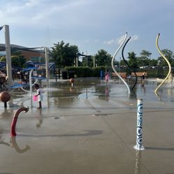 95th Street Community Plaza