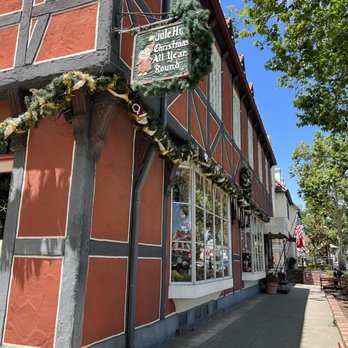 Jule Hus - Outside - Holiday Decorations Near Me - Solvang, California Jule Hus - Outside - Holiday Decorations Near Me - Solvang, California