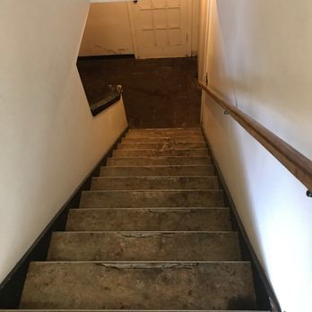 Itascan Motel - Stairs on entry are beyond DIRTY! - Hotels Near Me - Grand Rapids, Minnesota Itascan Motel - Stairs on entry are beyond DIRTY! - Hotels Near Me - Grand Rapids, Minnesota