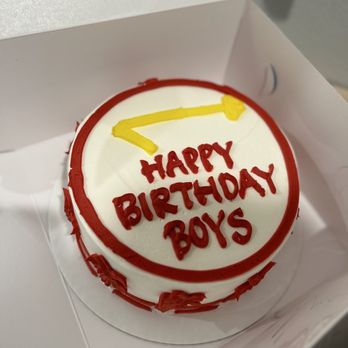 Baskin-Robbins - a birthday cake in a box - Ice Cream & Frozen Yogurt Near Me - Covina, California Baskin-Robbins - a birthday cake in a box - Ice Cream & Frozen Yogurt Near Me - Covina, California