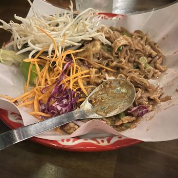 Loak Toung Thai - Phad Thai- bean sprouts on the side - Thai Near Me - Tacoma, Washington Loak Toung Thai - Phad Thai- bean sprouts on the side - Thai Near Me - Tacoma, Washington