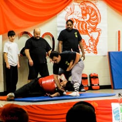 Modesto Shaolin Kung Fu - Demonstration at Modesto Chinese New Year celebration