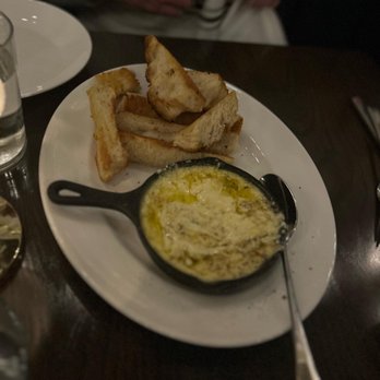 bar Vetti - Cheese fondue appetizer - Italian Near Me - Louisville, Kentucky bar Vetti - Cheese fondue appetizer - Italian Near Me - Louisville, Kentucky