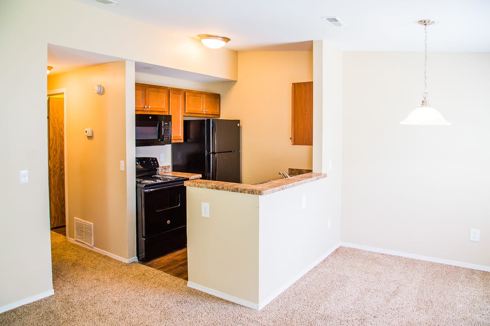 MEADOWS APARTMENTS Updated July 2024 1714 Meadow Woods Blvd