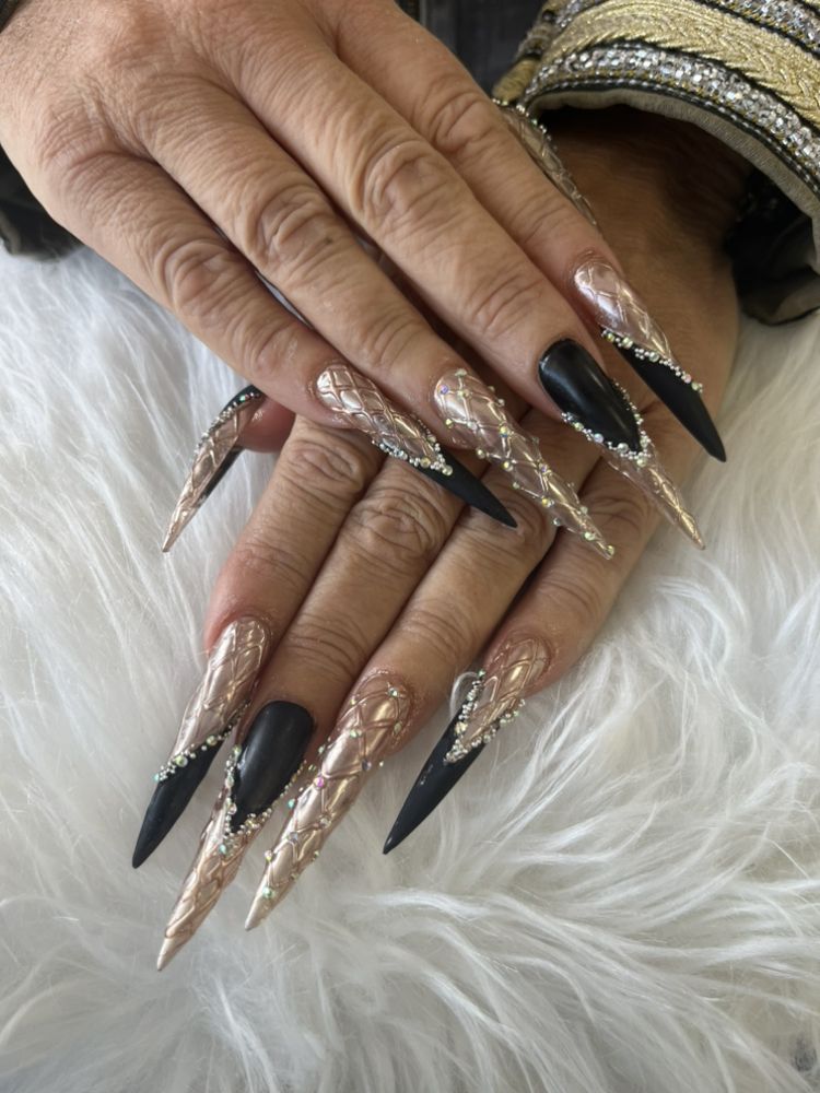 BLUSH NAIL LOUNGE Updated July 2024 105 Photos & 88 Reviews 4136