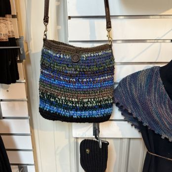 Autumn Joy Alpaca Farm - Hand made purse - Attraction Farms Near Me - Ontario, New York Autumn Joy Alpaca Farm - Hand made purse - Attraction Farms Near Me - Ontario, New York
