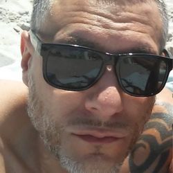 Mr. Smokey - 49th St - Me at the beach with my vape lol