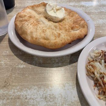 Sill's Cafe - Honey scone - Breakfast & Brunch Near Me - Layton, Utah