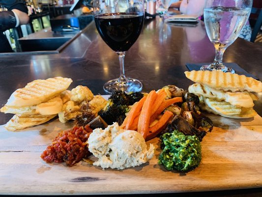 Rustica | Eatery and Tavern by null