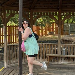 Frontier City - I love striking a pose