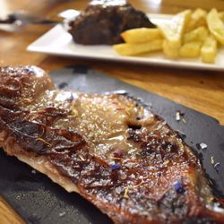 Casa Duran - Pig ear and Carrilleras