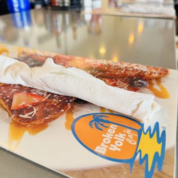 Broken Yolk Cafe - Breakfast & Brunch Near Me - Costa Mesa, California