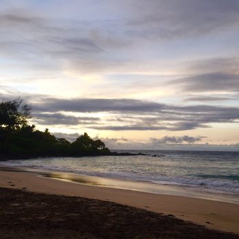 Hamoa Beach - Beaches Near Me - Hana, Hawaii