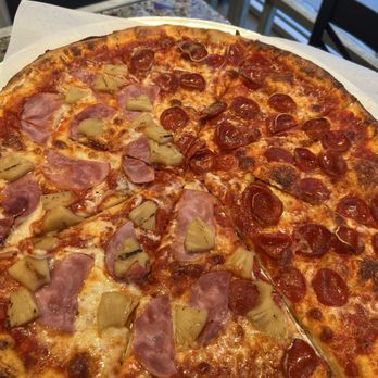 Wall ST Pizza - Pizza Near Me - Culver City, California
