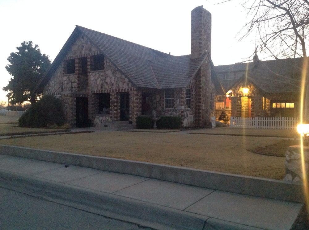 PYBURN HOUSE BED & BREAKFAST Updated October 2024 203 N 4th St