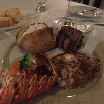 La Habichuela - Surf and turf - solid - Caribbean Near Me - Cancún, ROO La Habichuela - Surf and turf - solid - Caribbean Near Me - Cancún, ROO