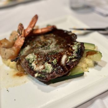 Roy's Waikiki - Spiced oz Hawaii Ranchers Ribeye Steak and jumbo shrimp - Hawaiian Near Me - Honolulu, Hawaii Roy's Waikiki - Spiced oz Hawaii Ranchers Ribeye Steak and jumbo shrimp - Hawaiian Near Me - Honolulu, Hawaii