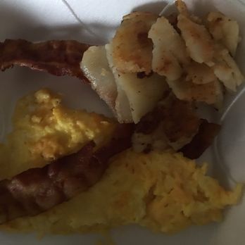 Lindos Restaurant - Potatoes, eggs and bacon - Greek Near Me - Pittsburgh, Pennsylvania
