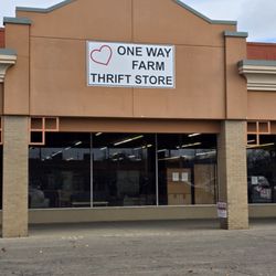 One Way Farm Thrift Shop - Entrance