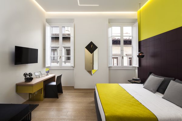 Milu Hotel by null