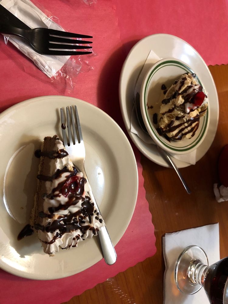 YESTERDAY’S FAMILY RESTAURANT Updated September 2024 28 Photos & 54