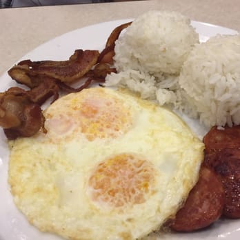 Zippy's Kahului - Two egg, Portuguese & bacon - Fast Food Near Me - Kahului, Hawaii