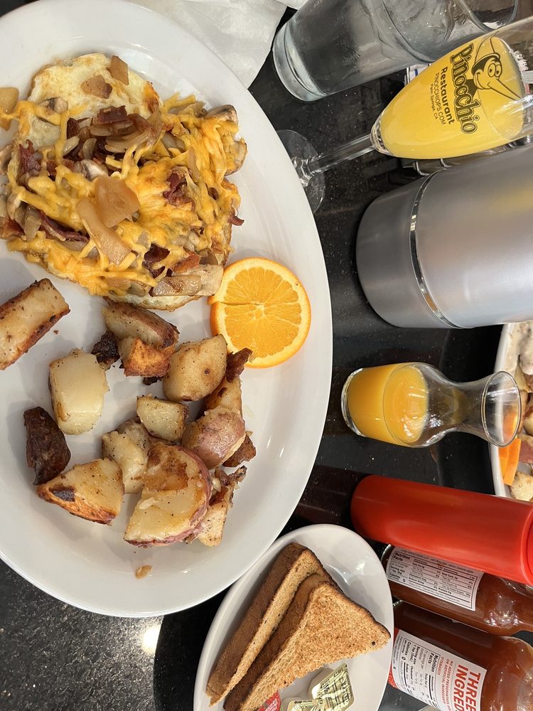 Pinocchio in the Desert — Mexican restaurant in Palm Springs