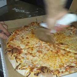 Shorty's Bar Be Cue - Fresh Hot pizza.. no frozen stuff here..