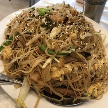 Papa Jackie - Hakka stir fried rice noodles - Chinese Near Me - Brossard, Quebec