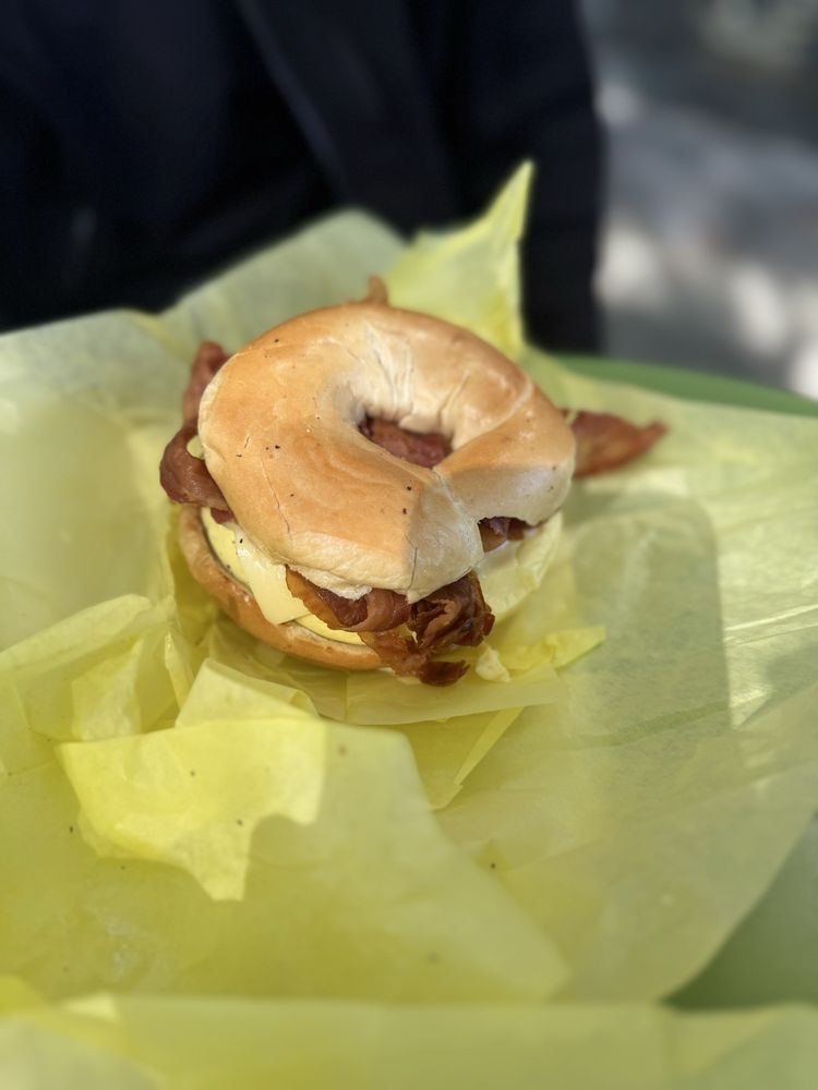 HOUSE OF BAGELS - Updated July 2025 - 96 Photos & 138 Reviews - 2190 W