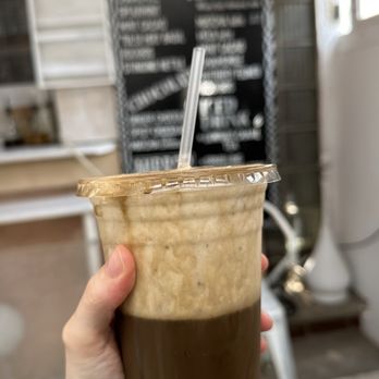 Mirror Tea & Sake House - banana milk hojicha - Cafes Near Me - Brooklyn, New York Mirror Tea & Sake House - banana milk hojicha - Cafes Near Me - Brooklyn, New York