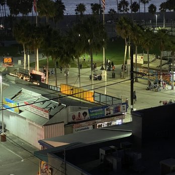 High Rooftop Lounge - Rooftop view... - Lounges Near Me - Venice, California High Rooftop Lounge - Rooftop view... - Lounges Near Me - Venice, California
