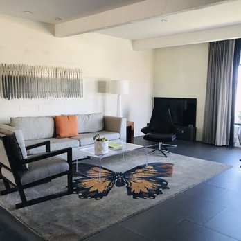 Sanctuary Camelback Mountain - Large living area - Venues & Event Spaces Near Me - Paradise Valley, Arizona Sanctuary Camelback Mountain - Large living area - Venues & Event Spaces Near Me - Paradise Valley, Arizona