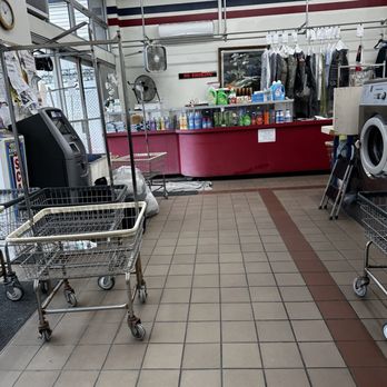 1. Buena Laundromat