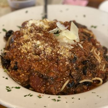 Sofia’s Italiano - Spaghetti meat sauce , added olives , mushrooms and wine.  Great flavor. - Italian Near Me - Friendswood, Texas