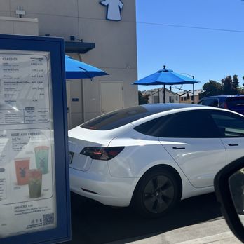 Dutch Bros Coffee - Juice Bars & Smoothies Near Me - Fresno, California Dutch Bros Coffee - Juice Bars & Smoothies Near Me - Fresno, California