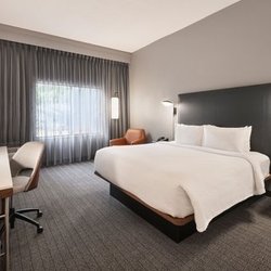 Courtyard by Marriott Burlington
