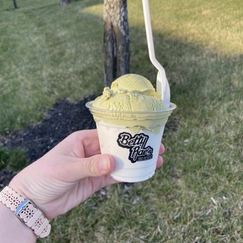 BETTY RAE’S ICE CREAM - Updated July 2025 - 59 Photos & 31 Reviews ...