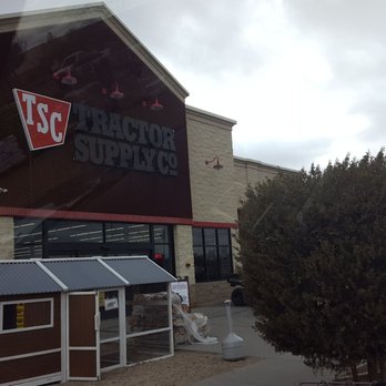 Tractor Supply - Front - Department Stores Near Me - Apache Junction, Arizona