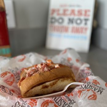 Mason's Famous Lobster Rolls - Seafood Near Me - Cary, North Carolina Mason's Famous Lobster Rolls - Seafood Near Me - Cary, North Carolina