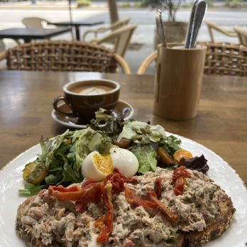 Fusion Kitchen - Tuna breakfast! - Breakfast & Brunch Near Me - Los Angeles, California