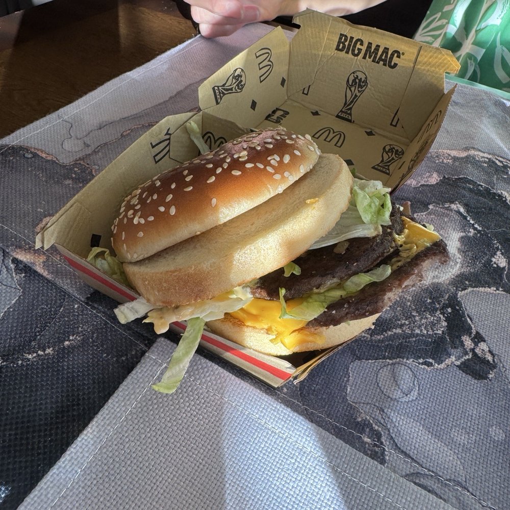 McDonald's - A disaster of a Big Mac. - Burgers Near Me - Mims, Florida McDonald's - A disaster of a Big Mac. - Burgers Near Me - Mims, Florida