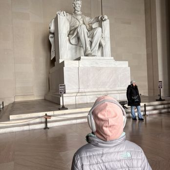 Lincoln Memorial - Lincoln is huge! - Landmarks & Historical Buildings Near Me - Washington, DC, District of Columbia