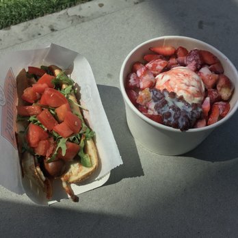 Seoul Hotdog - Pizza Veggie Hotdog & Strawberry Bingsu - Hot Dogs Near Me - Vancouver, British Columbia Seoul Hotdog - Pizza Veggie Hotdog & Strawberry Bingsu - Hot Dogs Near Me - Vancouver, British Columbia