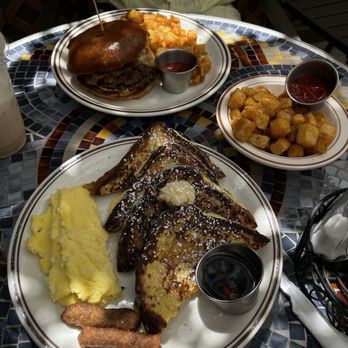 Honeybees - Beautiful Food, Smash Burger, French Toast Classic - Coffee & Tea Near Me - San Diego, California Honeybees - Beautiful Food, Smash Burger, French Toast Classic - Coffee & Tea Near Me - San Diego, California